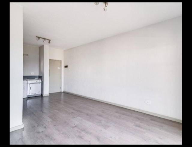 2 BEDROOM APARTMENT FOR SALE IN LONEHILL